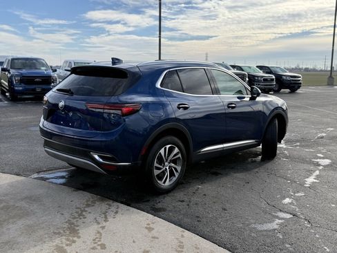 Used 2023 Buick Envision Essence image 2