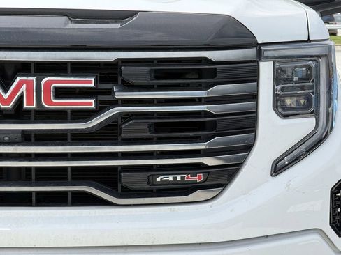 Certified 2025 GMC Sierra 1500 AT4 image 10