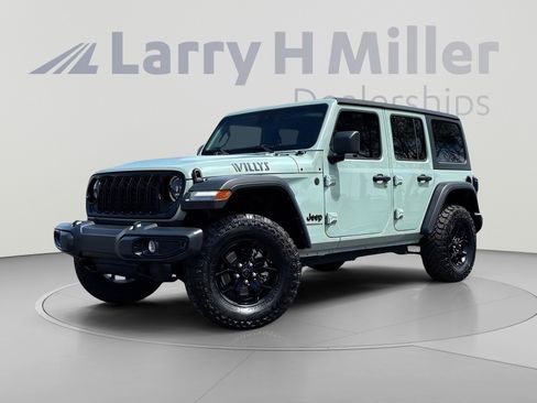 Used 2024 Jeep Wrangler Unlimited Sport AWD/4WD image 2