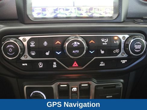 Used 2023 Jeep Gladiator Mojave w/ Cold Weather Group AWD/4WD image 9