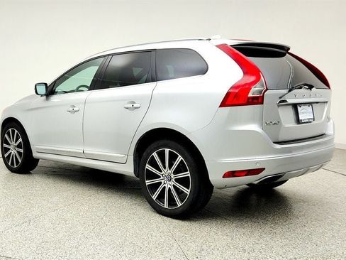 Used 2016 Volvo XC60 T6 w/ Proximity Package AWD/4WD image 7
