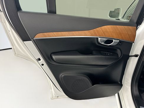 Used 2024 Volvo XC90 T8 Plus w/ Protection Package Premier image 28