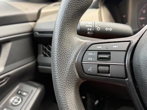Used 2023 Honda Accord EX image 19