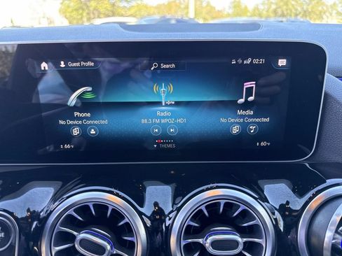 Used 2021 Mercedes-Benz GLA 250 4MATIC image 29