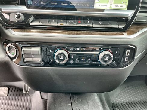Used 2026 Chevrolet Silverado 2500 LT w/ All Star Edition AWD/4WD image 18
