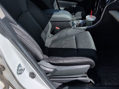 Used 2022 Subaru Ascent Premium image 9