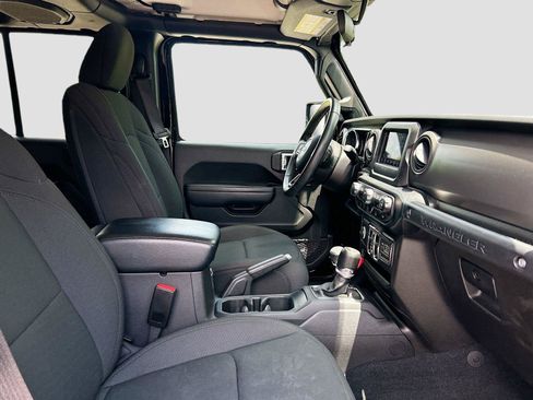 Used 2022 Jeep Wrangler Unlimited Sport AWD/4WD image 15