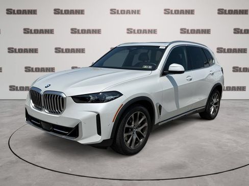 Used 2024 BMW X5 xDrive40i w/ Climate Comfort Package AWD/4WD image 1