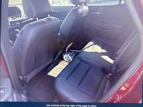 Used 2024 Chevrolet Trax RS w/ Sunroof Package FWD image 9