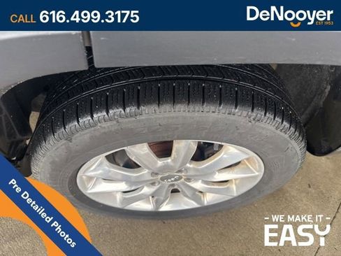 Used 2016 Jeep Cherokee Limited AWD/4WD image 6