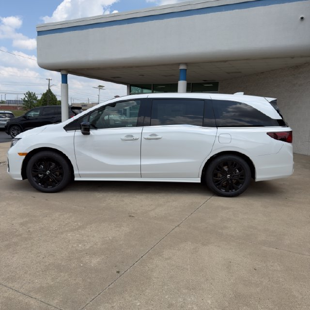 New 2026 Honda Odyssey Sport-L image 2