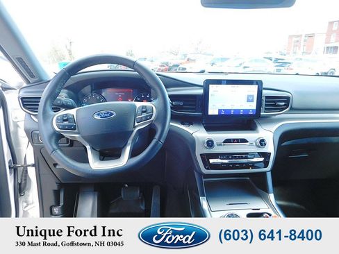 Used 2023 Ford Explorer XLT w/ Equipment Group 202A AWD/4WD image 15