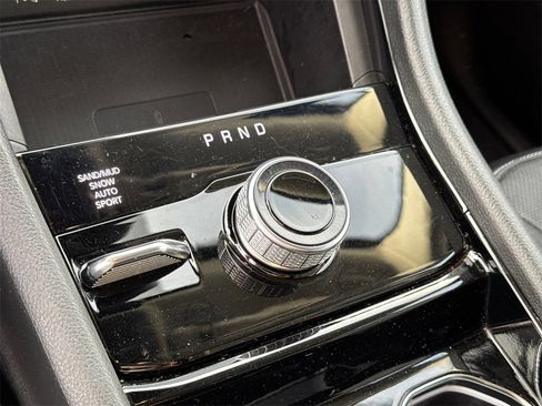 Used 2023 Jeep Grand Cherokee L Limited w/ Luxury Tech Group II image 11