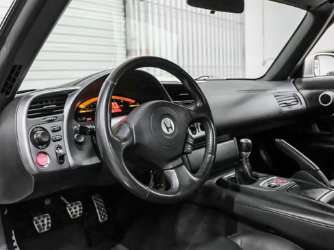Used 2003 Honda S2000 image 3