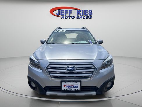 Used 2017 Subaru Outback 2.5i Limited AWD/4WD image 2