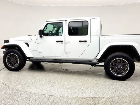 Used 2023 Jeep Gladiator Overland AWD/4WD image 8
