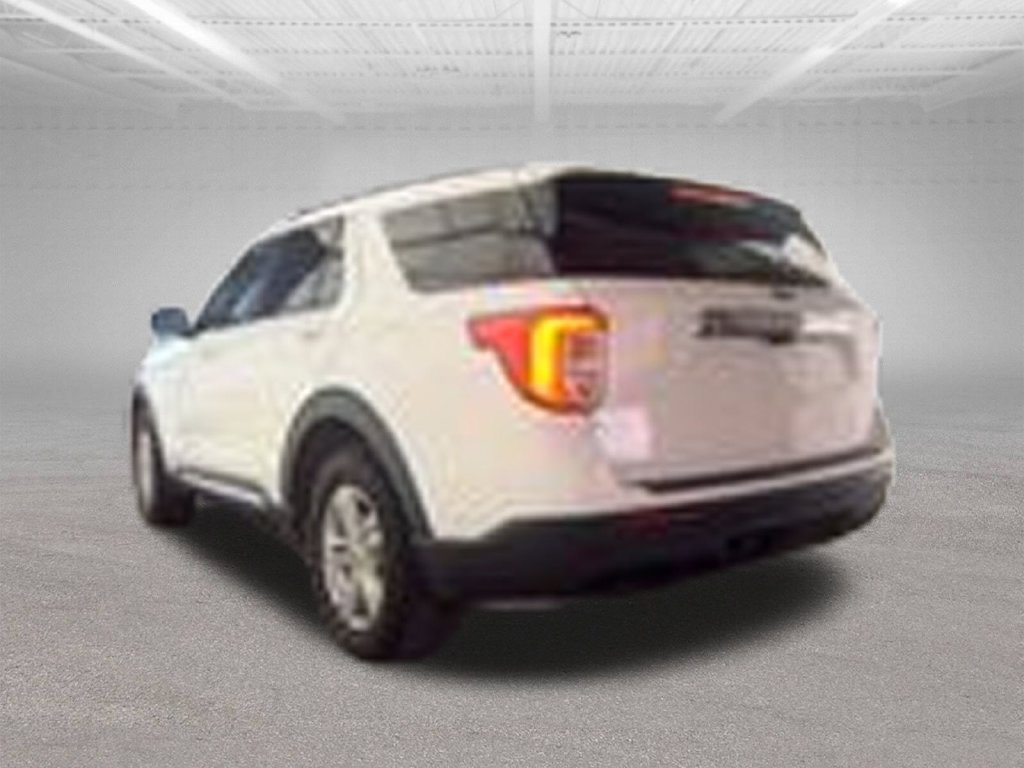 Used 2022 Ford Explorer XLT w/ Class IV Trailer Tow Package AWD/4WD image 2