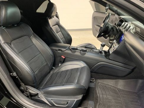 Used 2021 Ford Mustang GT Premium w/ Equipment Group 401A RWD image 7