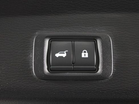 Used 2022 Mitsubishi Outlander SEL image 17