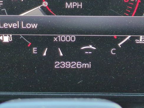 Used 2025 GMC Yukon Elevation AWD/4WD image 28
