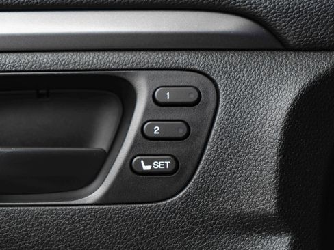 Used 2025 Honda Passport EX-L image 35