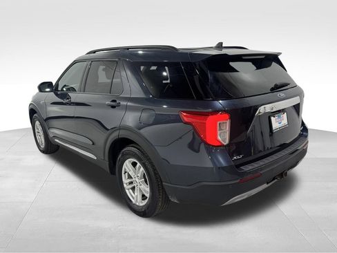 Used 2022 Ford Explorer XLT AWD/4WD image 38