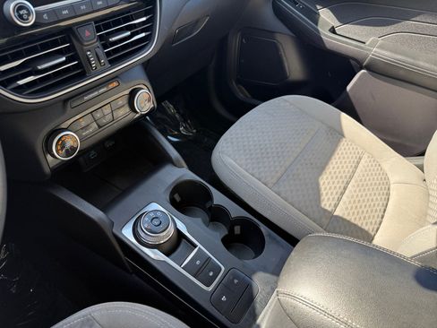 Certified 2022 Ford Escape SE FWD image 13
