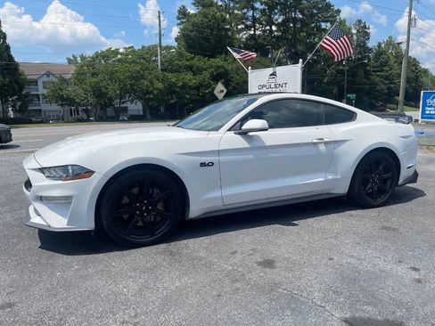 Used 2019 Ford Mustang GT w/ Equipment Group 301A RWD image 4