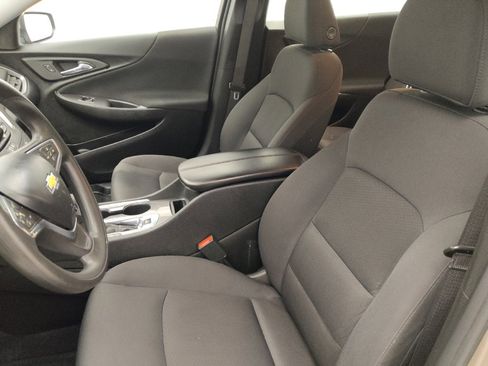 Used 2022 Chevrolet Malibu LT FWD image 17