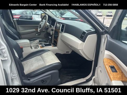 Used 2009 Jeep Grand Cherokee Limited w/ Trailer Tow Group IV image 11