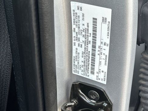 Used 2019 Ford F150 Raptor w/ Equipment Group 802A Luxury image 27