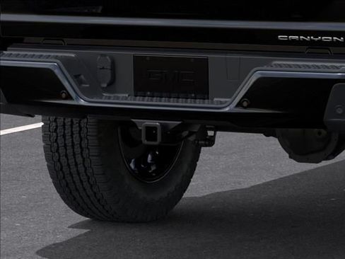 New 2026 GMC Canyon Denali AWD/4WD image 14