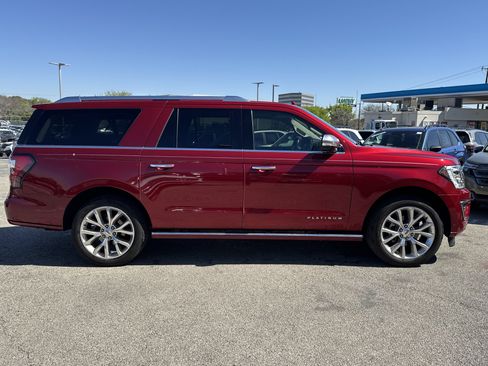 Used 2018 Ford Expedition Max Platinum image 2