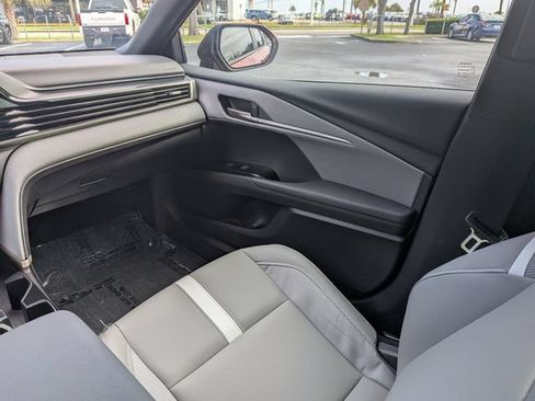 Used 2026 Toyota Camry SE w/ Convenience Package FWD image 16