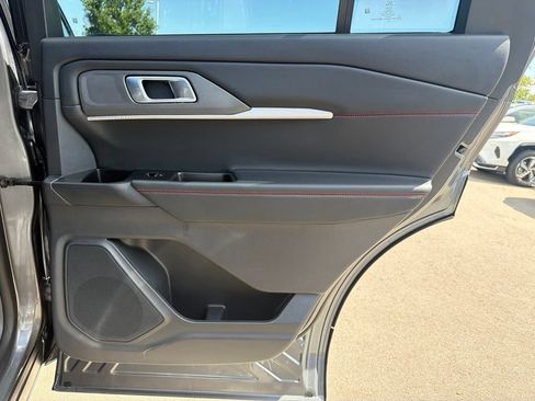 Used 2025 Ford Explorer ST-Line AWD/4WD image 14