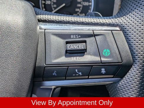 Used 2025 Mitsubishi Outlander SE AWD/4WD image 22