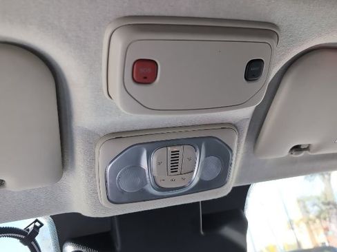 Used 2024 RAM ProMaster 2500 w/ Convenience Group image 23