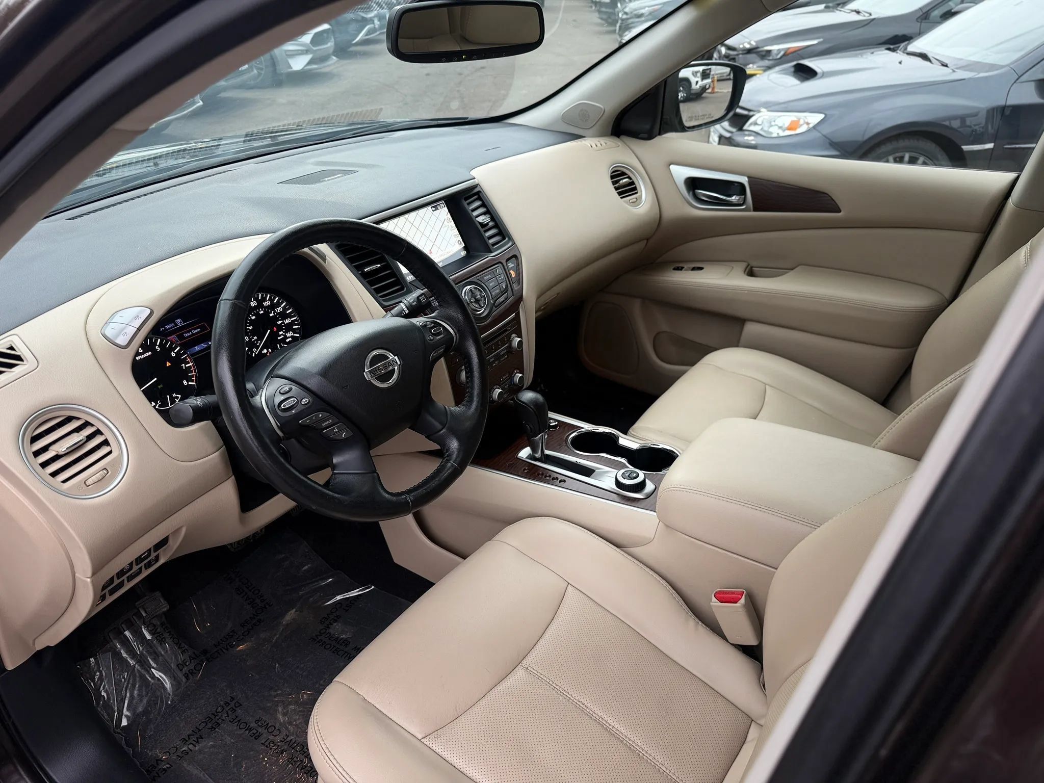 Used 2020 Nissan Pathfinder Platinum AWD/4WD image 11