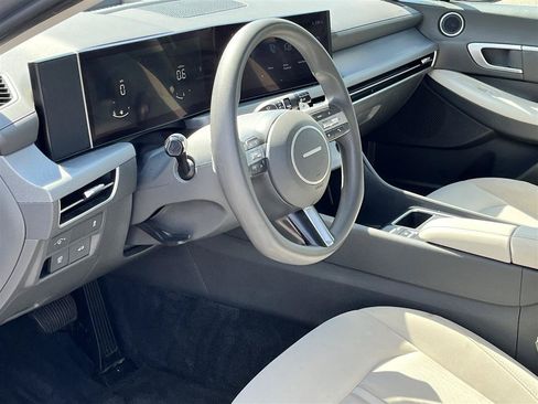 Used 2025 Hyundai Sonata SEL FWD image 15