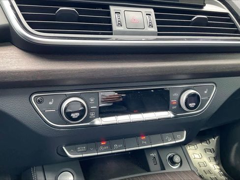 Used 2024 Audi Q5 2.0T Premium Plus image 32