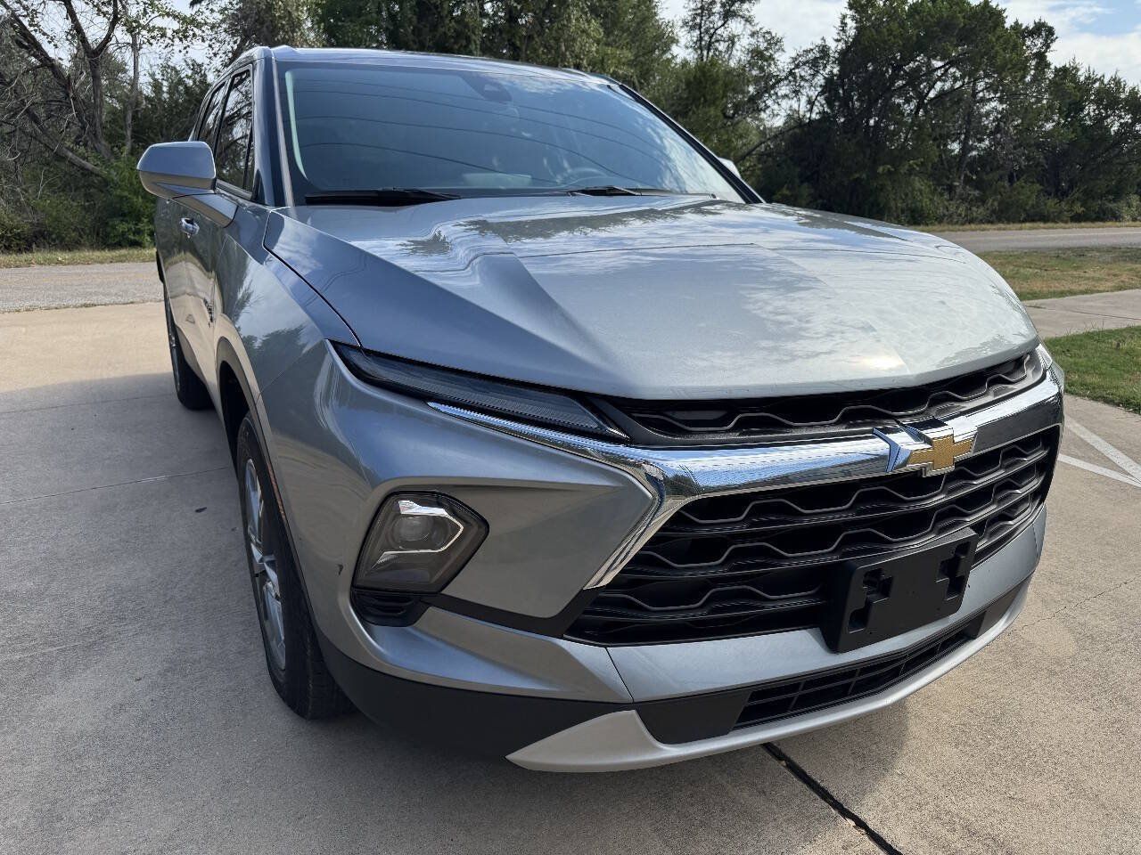 Used 2023 Chevrolet Blazer LT w/ Driver Confidence Package FWD image 3