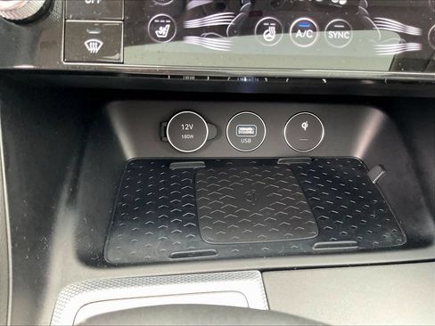 Used 2026 Genesis G70 2.5T Prestige AWD/4WD image 17