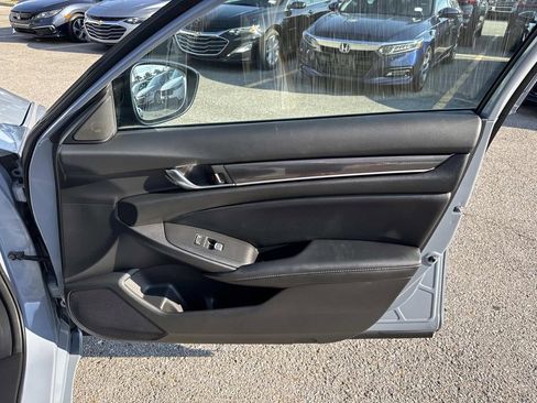 Used 2022 Honda Accord Sport image 14