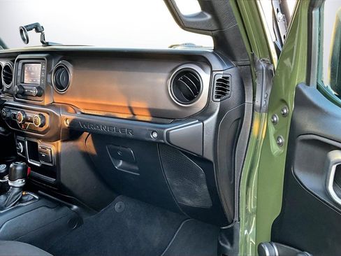 Certified 2020 Jeep Wrangler Unlimited Sport image 19