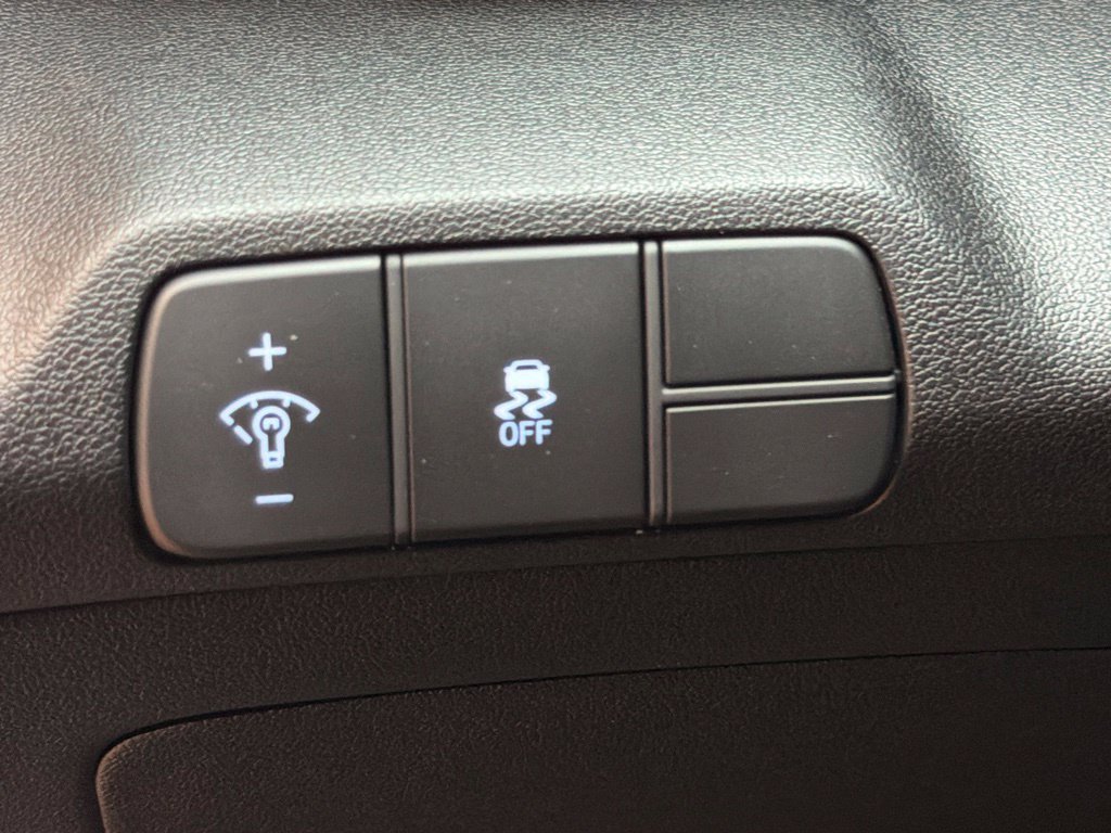 New 2026 Hyundai Elantra SEL Sport FWD image 22