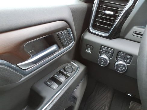 Used 2024 GMC Sierra 3500 Denali AWD/4WD image 22