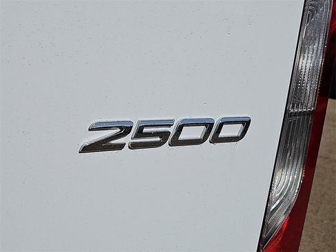 Used 2025 Mercedes-Benz Sprinter 2500 image 15