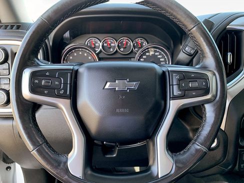 Used 2022 Chevrolet Silverado 1500 LT Trail Boss w/ Convenience Package II AWD/4WD image 18