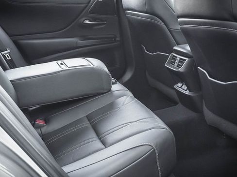 Used 2021 Lexus ES 350 Luxury image 24