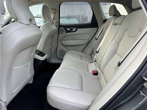 New 2026 Volvo XC60 B5 Ultra w/ Climate Package PRO image 15